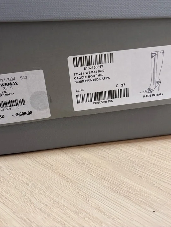 Balenciaga Washed Denim Knee-High Pointed-Toe Boots in Blue - Picture 9 of 9